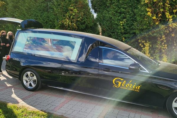 Glória - Technika - Pohrebné vozidlá